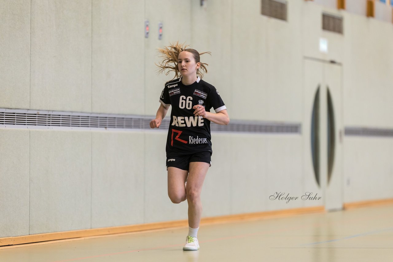 Bild 45 - wBJ SV Henstedt Ulzburg - Bramstedter TS : Ergebnis: 27:15
